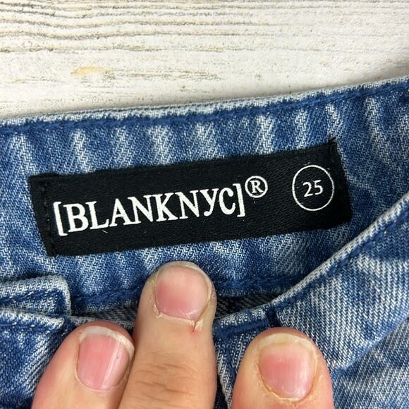 Blank NYC Women’s 25 Pleated Wide Leg Cotton Jeans Boho Skater New - Picture 8 of 9